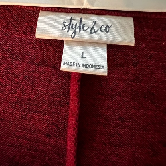 Women’s Top, size L, red, Style & Co - Picture 3 of 3